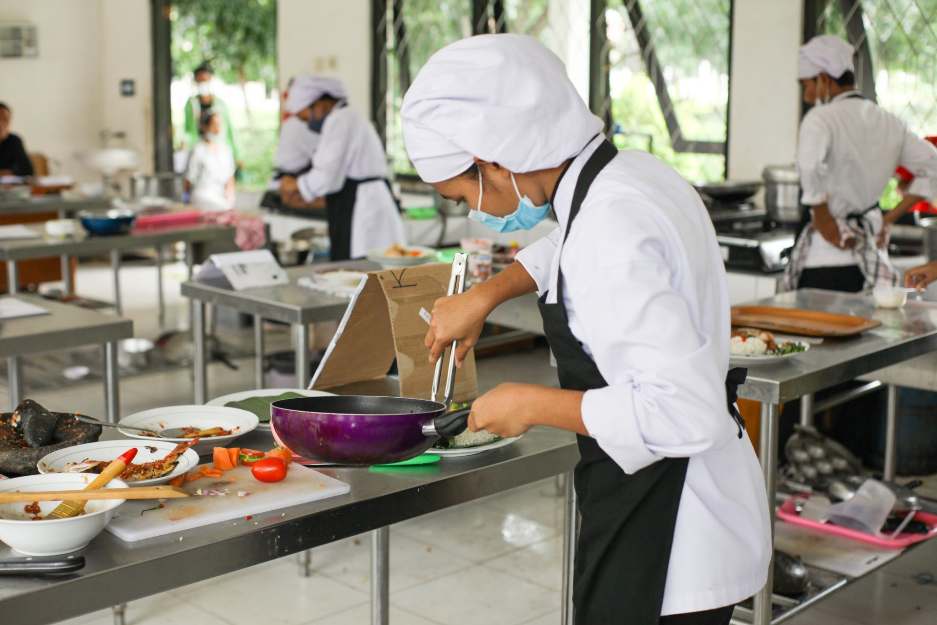 ISO 22000:2018 Sistem Manajemen Keamanan Pangan